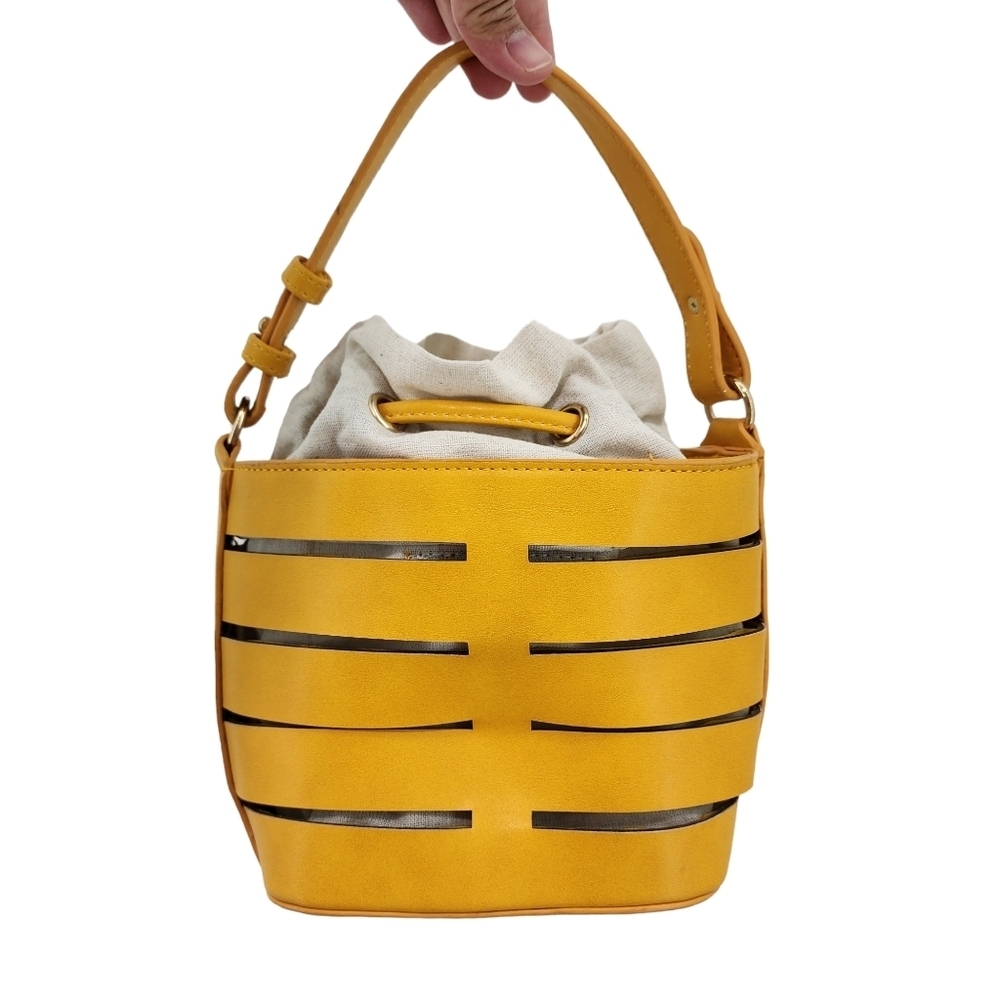 Free People Women's East Hampton Faux Leather Bucket Bag - OS - Picture 5 of 7